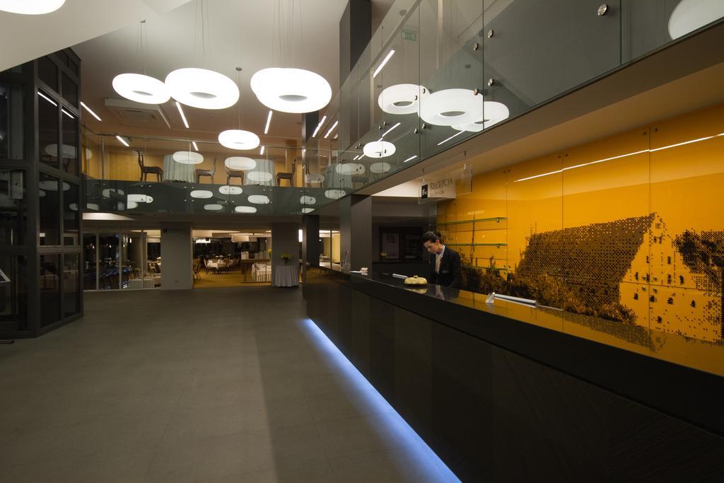 Hotel Hp Park Opolznevoye Bagian luar foto